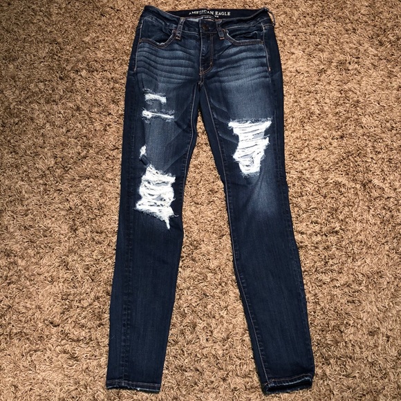 American Eagle Outfitters Denim - EUC American Eagle distressed skinny jeans